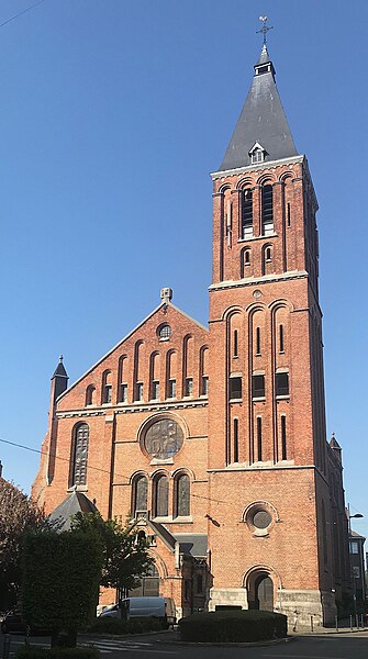 File:Onze-Lieve-Vrouw van het Heilig Hartkerk (Etterbeek).jpg