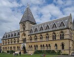 The University Museum and Pitt Rivers Museum Oxf-uni-mus-nh.jpg