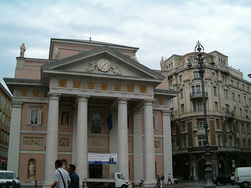 File:Palazzo della Borsa Vecchia - panoramio.jpg