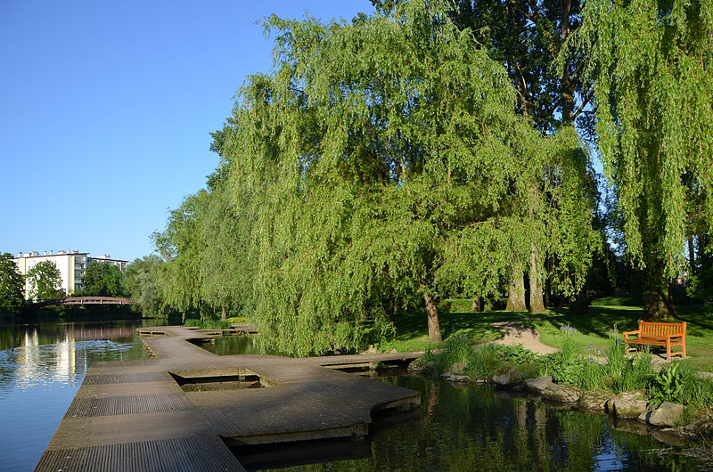 File:Parc scientifique du Près-la-Rose sur l'Allan a Montbéliard DSC 0563.JPG