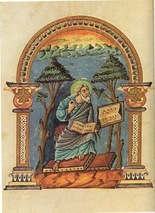 תמונת האוונגליסט מכתב יד מהמאה ה-9: בנוסף לתימורות עתיקות (בקשת) עיטורי רצועה "גראמנית" (על העמודים).