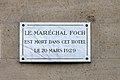 Plaque sur le 138, rue de Grenelle à Paris où le maréchal Foch mourut.