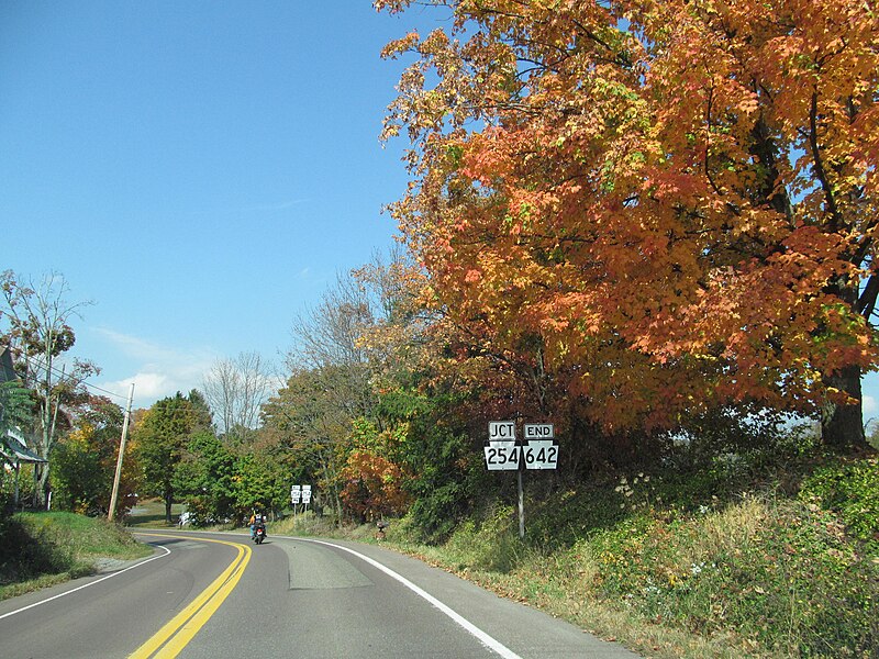 File:Pennsylvania State Route 642 - 11457563433.jpg