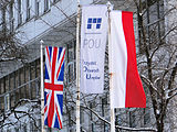 English: Polish Open University at 37a Domaniewska Street in Warsaw Polski: Polish Open University - Wyższa Szkoła Zarządzania w Warszawie przy ul Domaniewskiej 37a