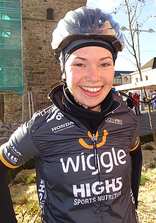 <span class="mw-page-title-main">Amy Roberts</span> Welsh racing cyclist (born 1994)