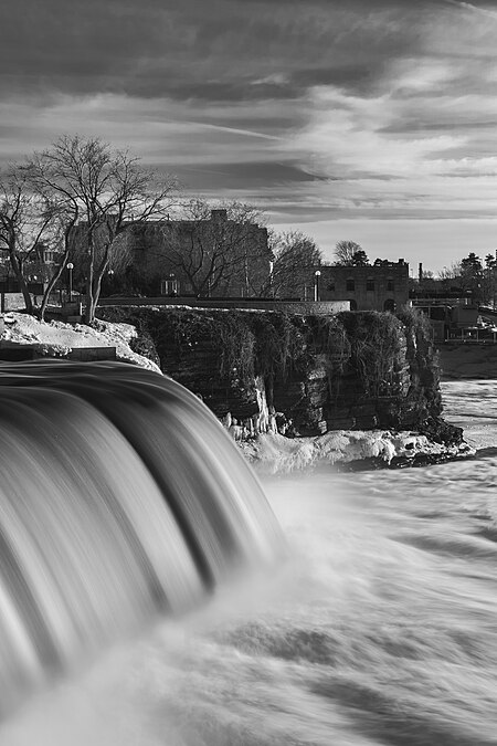 Rideau falls