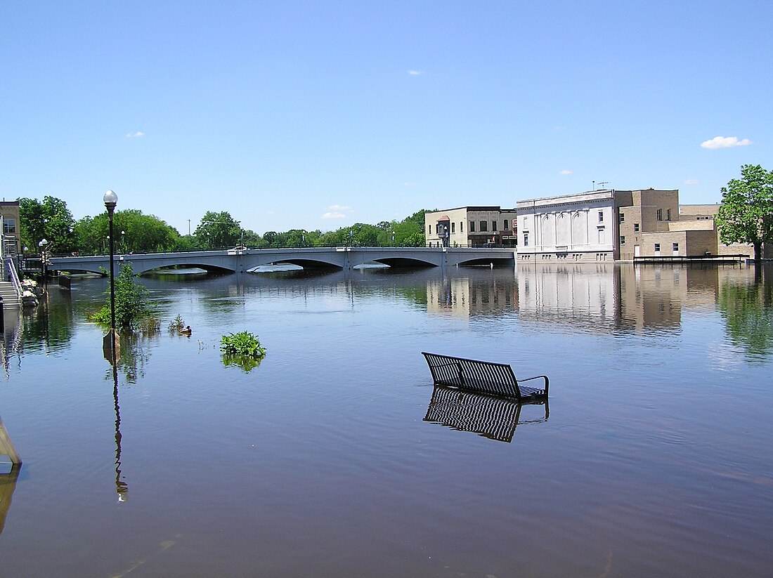 File:Rock river flood FtAtkinson.jpg