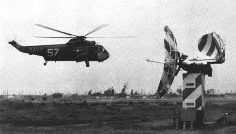 File:SH-3A of HS-4 makes first GCA-landing c1964.jpg