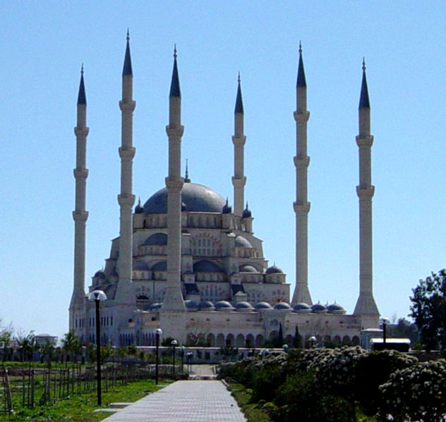 File:Sabanci Merkez Camii.jpg