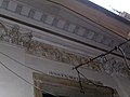Italiano: La facciata della chiesa di San Sisto a Genova, nel quartiere di Prè. Particolare del bassorilievo.