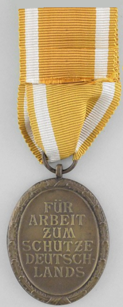 Thumbnail for West Wall Medal