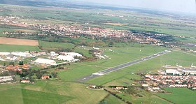 Aeroporto visto dal cielo prima dell'estensione della pista