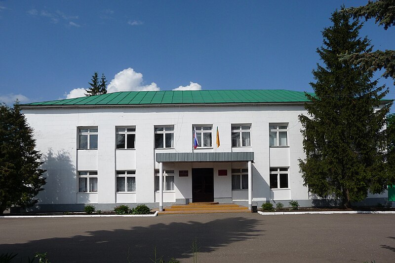 File:Spassky District Administration Building 0550.jpg