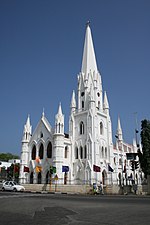 St Thomas Basiliek, Mylapore, Chennai.jpg