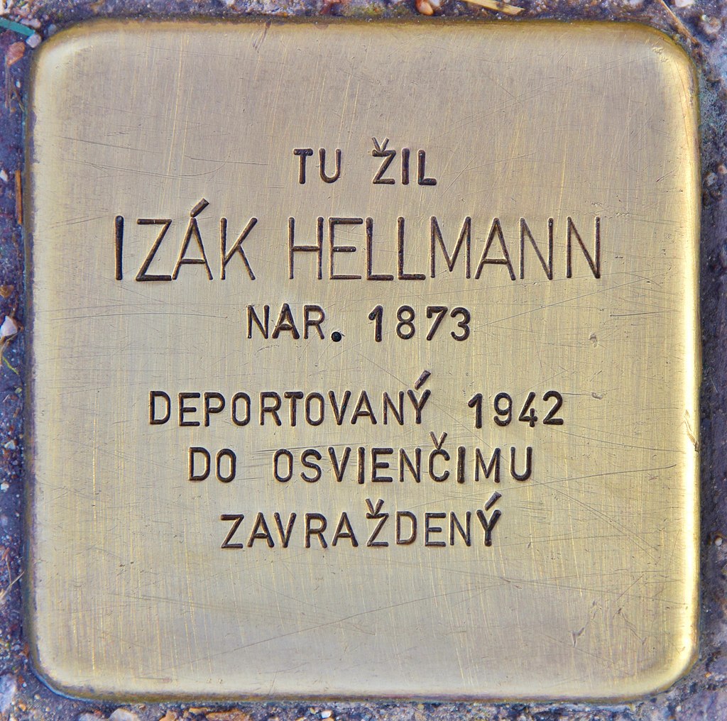 Stolperstein für Izak Hellmann (Prievidza).jpg