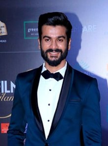 Sunny Kaushal at Filmfare Glamour Awards 2019.jpg