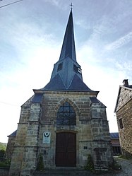 Suzanne (Ardennes) eglise, facade.JPG