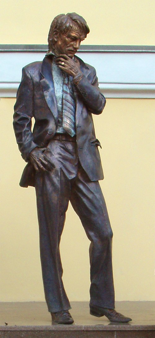 Monument to Andrei Tarkovsky at entrance of Gerasimov Institute of Cinematography