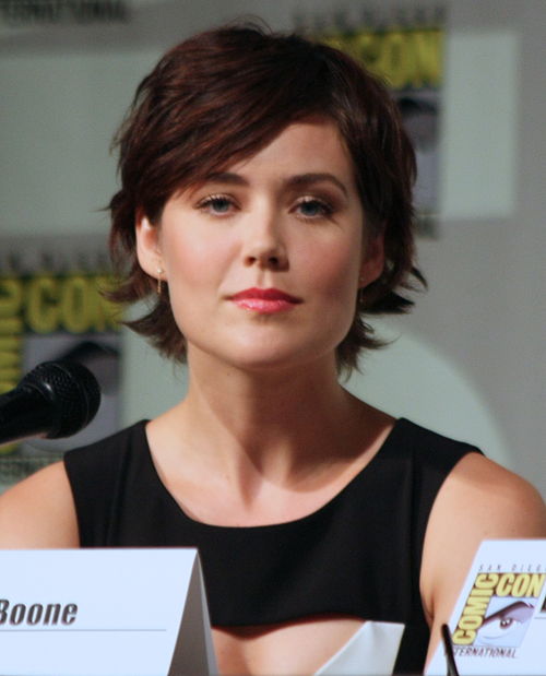 The producers found "something specific" in Megan Boone and cast her for the role of Elizabeth Keen.