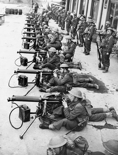 File:The British Army in France 1940 F3273.jpg