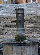 Одна из первых моделей римских фонтанчиков