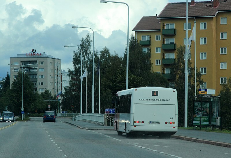 File:Tuira Bridges Bus Oulu 20140824.JPG