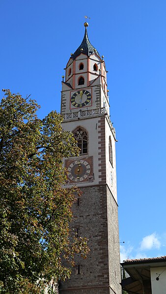 File:Turm St. Nikolaus Meran-2.jpg