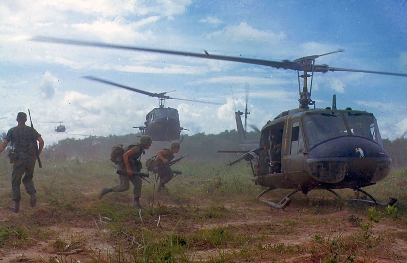 File:UH-1D helicopters in Vietnam 1966.jpg