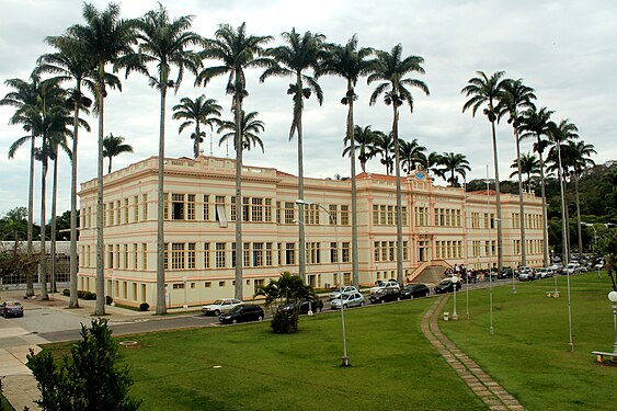 Edfício Arthur Bernardes, UFV. Gazeta do Povo GeneaMinas iPatrimonio