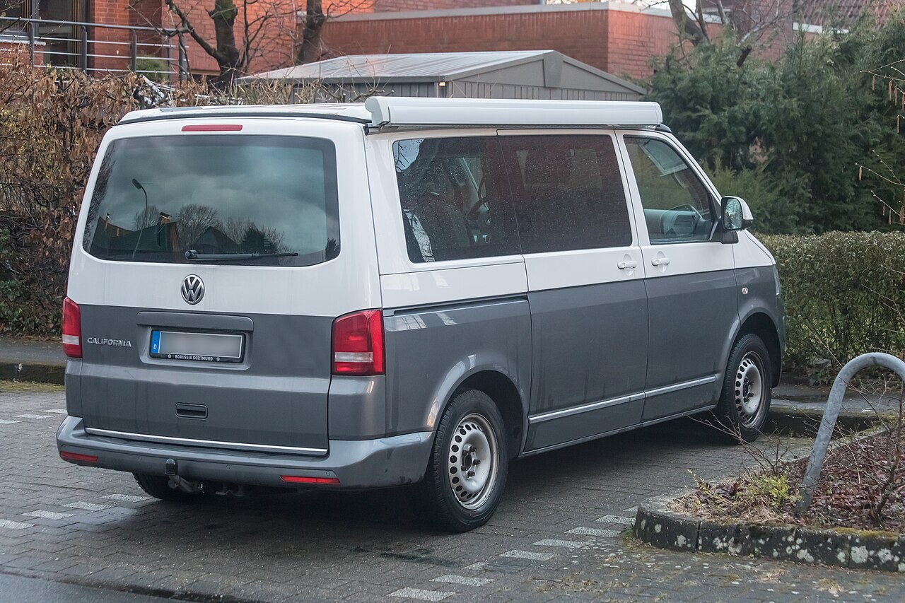 File:VW T5 California front 20071215.jpg - Wikimedia Commons