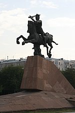 Vartan Mamigonian statue i Jerevan.jpg