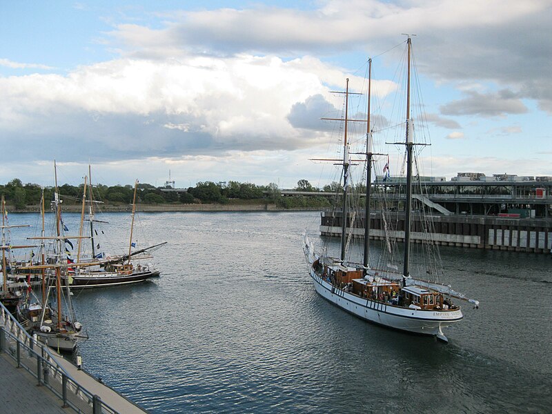 File:Vieux-Port de Montreal 06.JPG