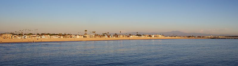File:View from Seal Beach pier 1.jpg