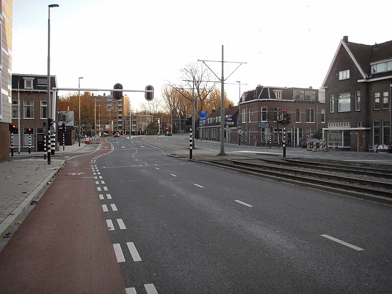 File:Vrijenbanselaan - Delft - 2009 - panoramio (1).jpg