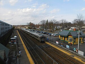 Train station - Wikipedia