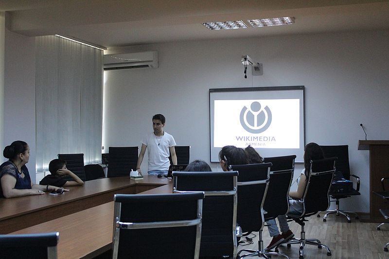 File:Workshop with Instigate, WMAM, Yerevan.jpg