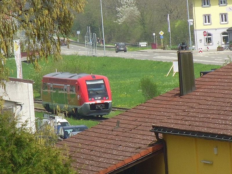 File:Zubringer in Stühlingen.JPG