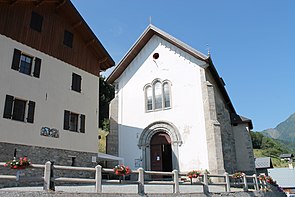 Église Saint-Barthélémy de Montsapey-Façade.JPG