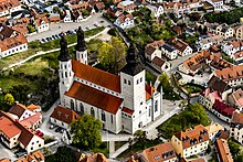 Aerial view of the cathedral from the southeast 0522Visby domkyrka.jpg