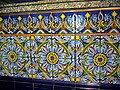 Detalle de azulejería en el frontal del altar mayor de la iglesia parroquial de Torrealta, Torrebaja (Valencia), siglo XX.