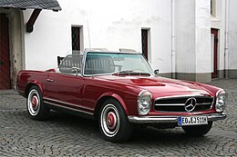 1964 Mercedes-Benz 230SL roadster avant 3q.jpg