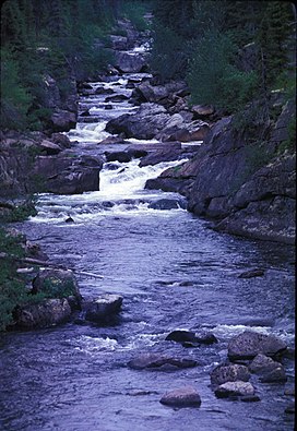 1986 Kutub Utara Stream.jpg