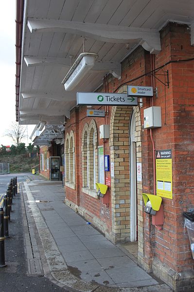 File:2013 at Stratford-upon-Avon station - main entrance.jpg