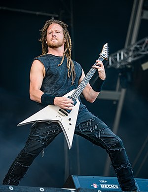 Spreitzer performing with DevilDriver in 2016