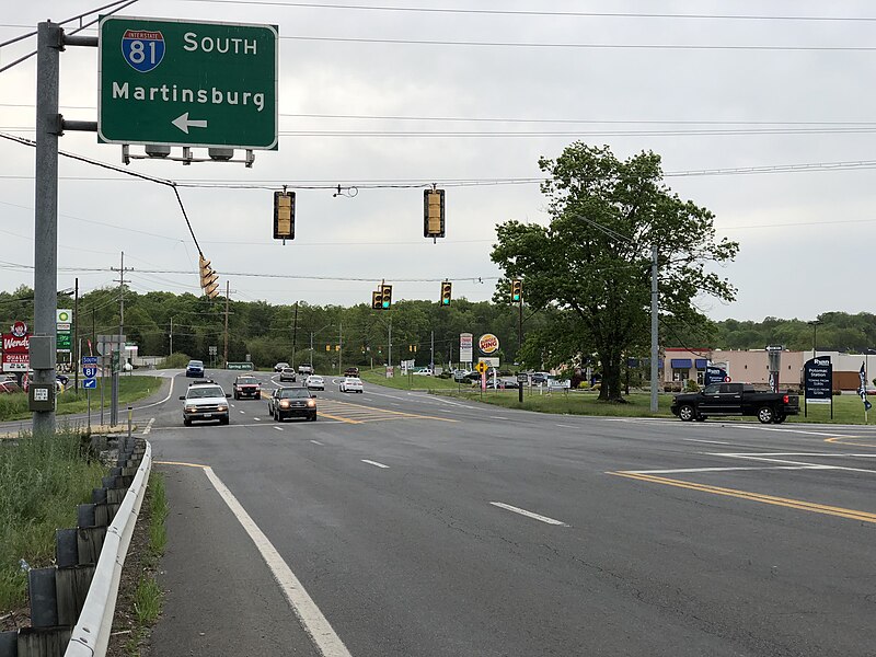 File:2020-05-19 18 11 43 View west along West Virginia State Route 901 (Hammonds Mill Road) at the exit for Interstate 81 SOUTH (Martinsburg) in Nipetown, Berkeley County, West Virginia.jpg