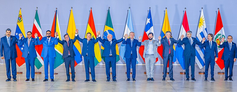 File:30.05.2023 - Fotografia oficial dos Presidentes dos países da América do Sul (52938796503) (cropped).jpg