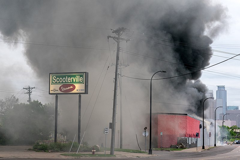 File:A fire burns at maX it PAWN in Minneapolis, Minnesota on Friday morning. (49948399113).jpg