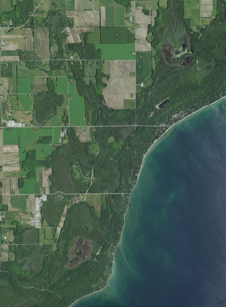 File:Aerial view of Lily Bay, Dunes Lake, and a gravel pit with water in the towns of Sturgeon Bay and Sevastopol, Door County, Wisconsin 2020.png