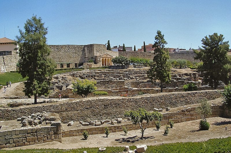 File:Alcazaba de Merida Spain.jpg