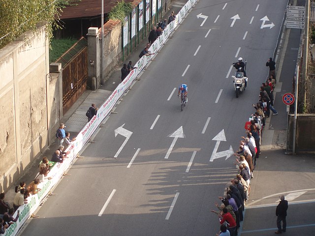 Ballan leading the 2008 UCI Road World Championships – Men's road race in Varese